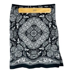 Loft Silk Blend Black & White Floral Patterned Skirt Size 4 Petite